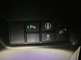 先進の安全装備がついています。詳しい装備内容、仕様等につきましてはスタッフにお問合せ下さい。