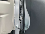 当社中古車は見えないところまで、1台1台丁寧に仕上げております。お客様に気持ちよくお乗りいただけるクリーニングサービスです。是非現車を体感してください!