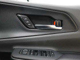パワーシート搭載。微妙な調整が手軽にでき、最適なポジションで運転することが可能です。
