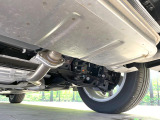 お車を安心してお乗りいただく為には、足回りの定期点検が欠かせません。サービスサポート(有償保証)では無料点検もご提供しており、安心のカーライフをお過ごしいただけるサポート体制が整っています。