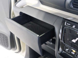 当社はピットがあり整備士も常駐してますので納車前整備・車検整備もお任せ下さい。