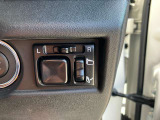 運転者に優しいスイッチ類の配置です。
