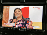 停車時にテレビ放送を視聴可能。移動時間も快適に過ごせるので、長距離移動や休憩時間に最適です。
