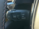 アクティブクルーズコントロール(ストップ&ゴー機能付) 前走車がいる場合はレーダーと車載カメラがその速度と距離を検知し自動制御によって適切な車間距離を保ちます。