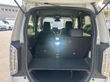 普段のお買い物や通勤、送迎などに十分な荷室スペースを確保しております。