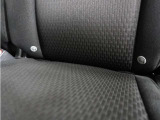 ◆ISOFIX対応◆シートベルトいらずでチャイルドシートと固定金具を連結するだけでガッチリ固定できます。
