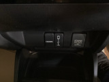 車内で便利な電源供給。【アクセサリーソケット】で、スマートに充電!