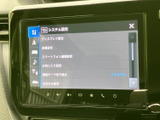 使いやすい操作画面で、ナビゲーションとエンターテイメントを快適に楽しめます。直感的な操作で、運転をサポートします。