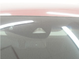 ◆Honda SENSING◆ カメラ等装置で精度の高い検知能力を発揮、安全運転を支援します。ステアリング上のコントローラーに注目!