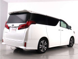 当店では、厳選された車両のみ展示しております。アルファード・ヴェルファイアに特化した専門店ならではの豊富な在庫の中から、お気に入りの一台をお探しください!