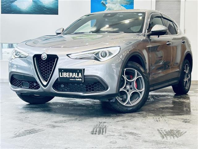 ステルヴィオ 2.0 ターボ Q4 スポーツパッケージ 4WD 4WD 修復歴無し