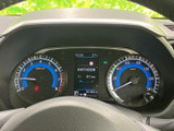 視認性の高いメーターで、運転に必要な情報をしっかり確認できます。運転に集中できる、シンプルで分かりやすいデザインです。