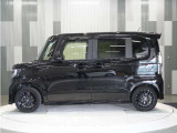 整備代金を車両本体価格に含んでおります。法定点検整備または定期点検を実施し、点検記録簿を発行致します。