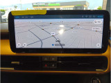 10.25インチタッチパネルモニター。Apple CarPlay・Android Autoに対応。