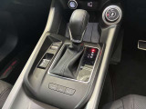 八光カーグループの強みはサポート力です。これまで培ってきた経験と技術力スピードを生かして、お客様ひとりひとりをグループ全店でサポートさせて頂きます。