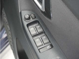 ◆パワーウィンドウスイッチ◆運転席から全席の窓の開閉操作を行うことが出来いつでも換気ができます!