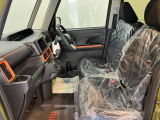 中古車は一物一価、同じようなお車でも、整備状況、外内装の状態など様々です。