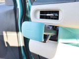 展示させていただく前に全車室内清掃済みです、室内清掃済みですが気になるところ等ございましたらお気軽にお申し付けください。