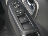 ◆パワーウィンドウスイッチ◆運転席から全席の窓の開閉操作を行うことが出来いつでも換気ができます!