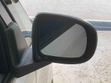 全ての車両に除菌・消臭システム「ワンダークリーン」を施行済みです。シートの表面はもちろん、後ろの席や足元も徹底的に除菌しております。