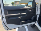 全体的に使用感の少ない良好な車内です。