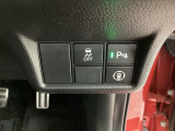 障害物センサー搭載!車両前方と後方に搭載されたセンサーが周辺の障害物を検知します!
