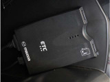 【ETC】今や高速道路走行時の必需品、ETCが付いています。通行料金の割引やスマートICの通過に欠かせません。