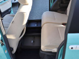 当社はピットがあり整備士も常駐してますので納車前整備・車検整備もお任せ下さい。