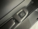 2列目シートにもシートヒーター機能が装備されております。