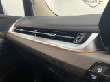 BMWを熟知したメカニックによる100項目の点検・整備を行います。不具合箇所、交換時期に達している部品に関しましては、全て当社負担で交換してからのご納車となります。