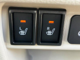 前席シートヒーター装備で寒い時の運転も快適☆