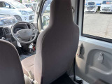 お車の知識がなくてもスタッフが丁寧にご説明いたします。お客様のご来店をスタッフ一同、心よりお待ちしております。