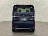 当店の展示車は、プロの業者にボディーの磨き、ルームクリーニングを依頼していますので、とてもきれいです!!ぜひ、見にいらしてください!
