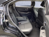セカンドシートです!!ベンチシートになってますので、お二人の乗車ですとゆったり座って頂けますよ!!
