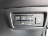 衝突軽減ブレーキなどの安全装備もしっかり装備されております!また、オフロードトラクションアシストも付いてます!