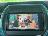 停車時に映像を楽しめます。移動を終えて休憩する際や、ちょっとした待ち時間にも活用いただけます。