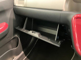 お客様にぴったりなおクルマをお選びいただけますように様々な展示車をご用意致しております!ダイハツの軽自動車だけではなく、他メーカー車やコンパクトカー・ミニバンなども数多く取り揃えております!
