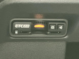 停車時にテレビ機能を利用できます。ちょっとした休憩時間に、エンターテイメントを楽しめます。