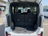 4名乗車時の荷室です。軽でも十分な荷室容量です!