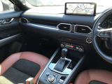 ☆広々とした視界で快適。勿論、安心、安全なSRSエアバックシステム運転席&助手席付☆