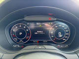 バーチャルコックピッド 携帯電話からの着信や発信も車両から行え、ハンズフリーにて会話が可能です。