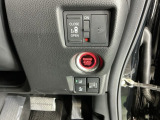 運転席から操作しやすい各種スイッチ