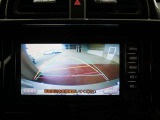 バックガイドモニターで、後方を確認しながら安心して駐車することができます。運転初心者も熟練者も必須の機能ですよ!