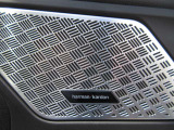 【Harman/kardon製 HiFiラウドスピーカー】スピーカーが高音域、中音域、低音域と別々に用意されており、様々な音楽ジャンルに合う音質を提供します。