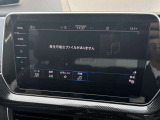 ラジオやBluetoothなど複数の音源に対応。スマートフォンなどからお気に入りの音楽を車内で楽しめます。
