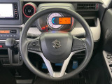 【ステアリングスイッチ】運転中、前方から目線をそらすことなく、オーディオ等の操作が可能な便利機能!安心&快適なドライブを演出してくれます♪