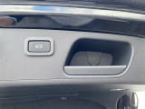 ジャガーEペイス R-ダイナミックS D180 4WD/ドライブプロパック/ブラインドスポットアシスト/パークプロパック/純正ナビゲーション/パノラマビューモニター/レザーシート/シートヒーター