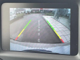 ●ガイドライン付きバックカメラ:不安な駐車もこれで安心!ガイドライン付きなので狭い箇所での駐車もラクラクです!