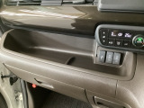 豊富に在庫を取り揃えています!軽自動車からミニバン、セダン、SUV、話題のハイブリッド車など続々入荷しております♪