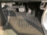 ダイハツディーラーでは「ダイハツ認定U-CAR」という基準を設け、車選びに詳しくないお客様でも「安心して選べる」をご提供しています。